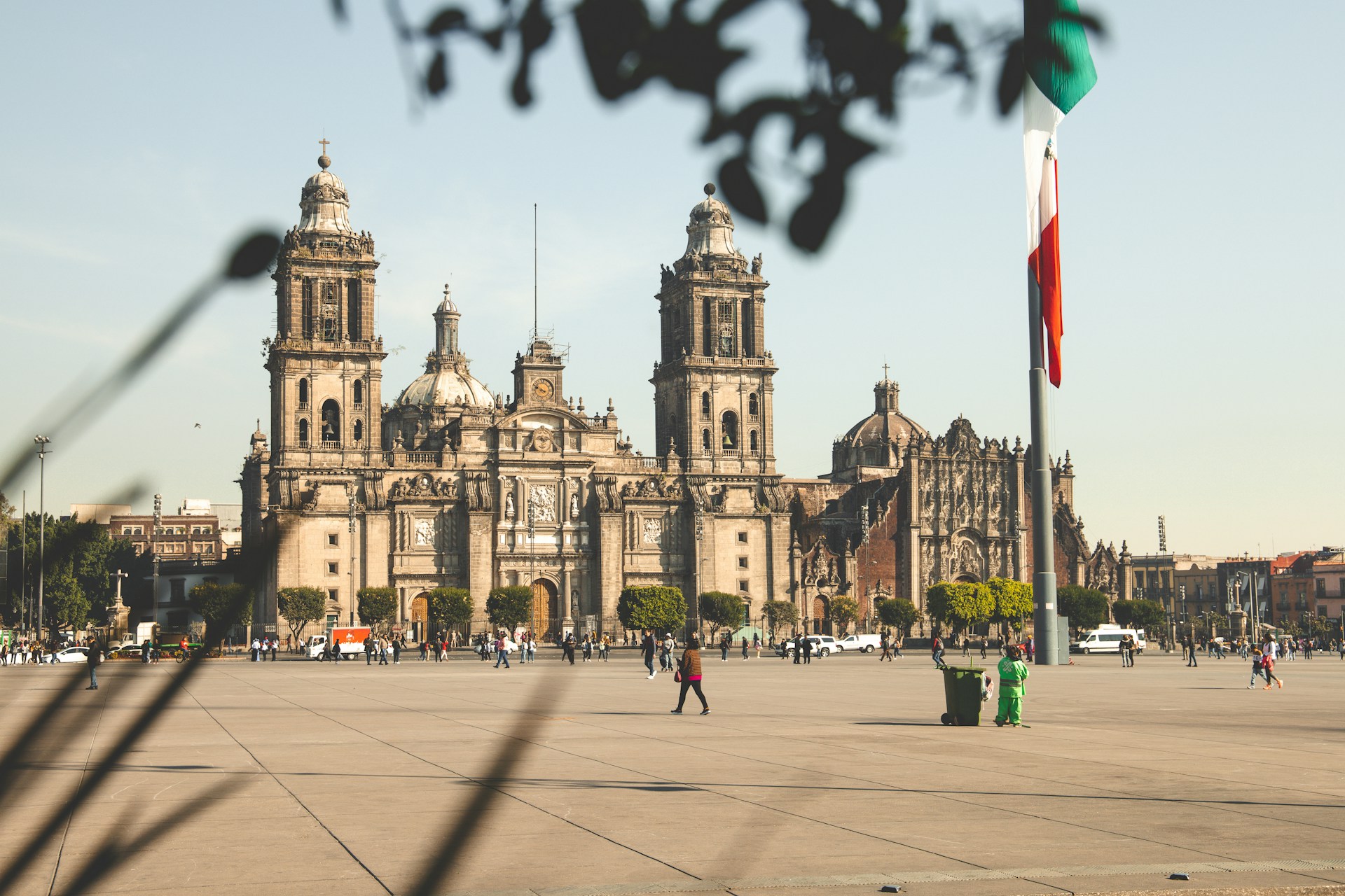 A large building in Mexico City