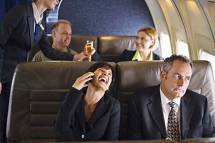New FCC Rule Could Allow Airlines to Establish In-Flight Mobile Services