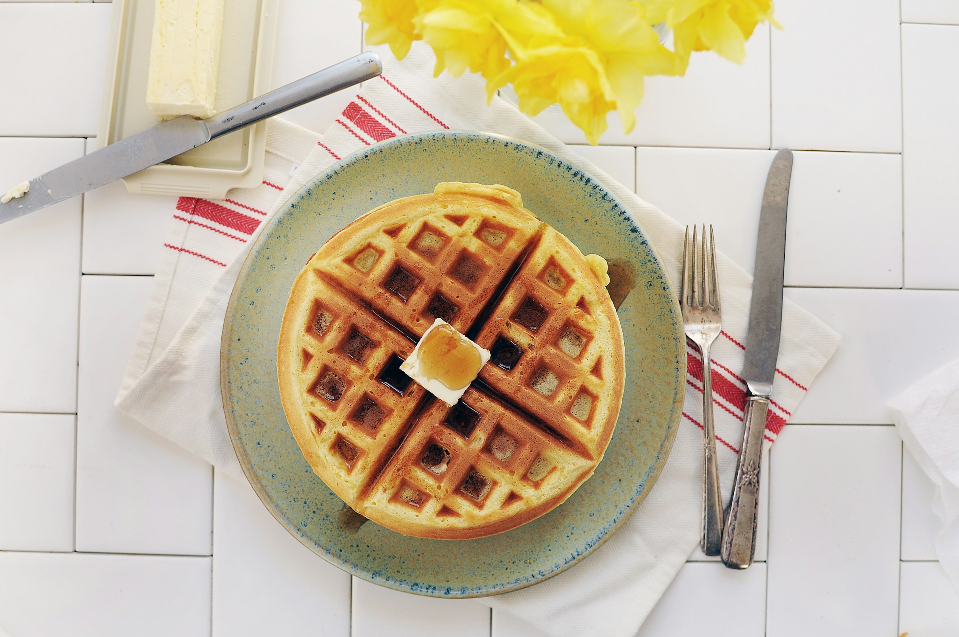 waffles with maple syrup