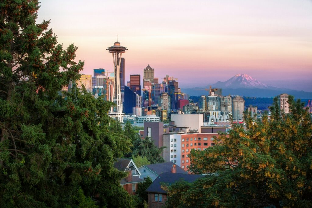A view of Seattle's skyline at sunrise